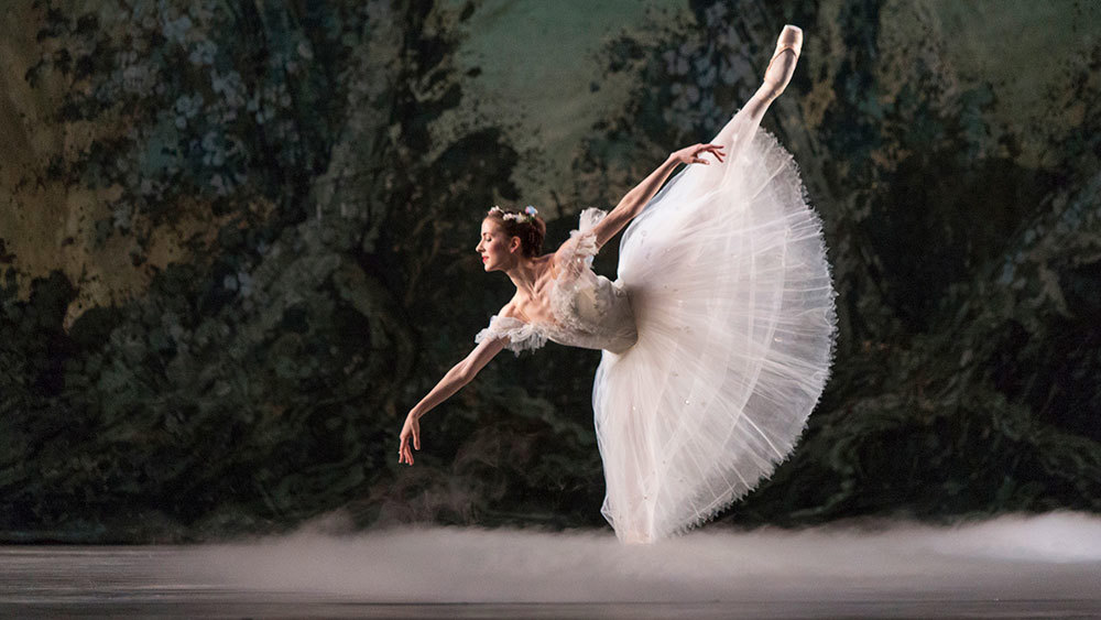 Kathryn Hosier in La Sylphide