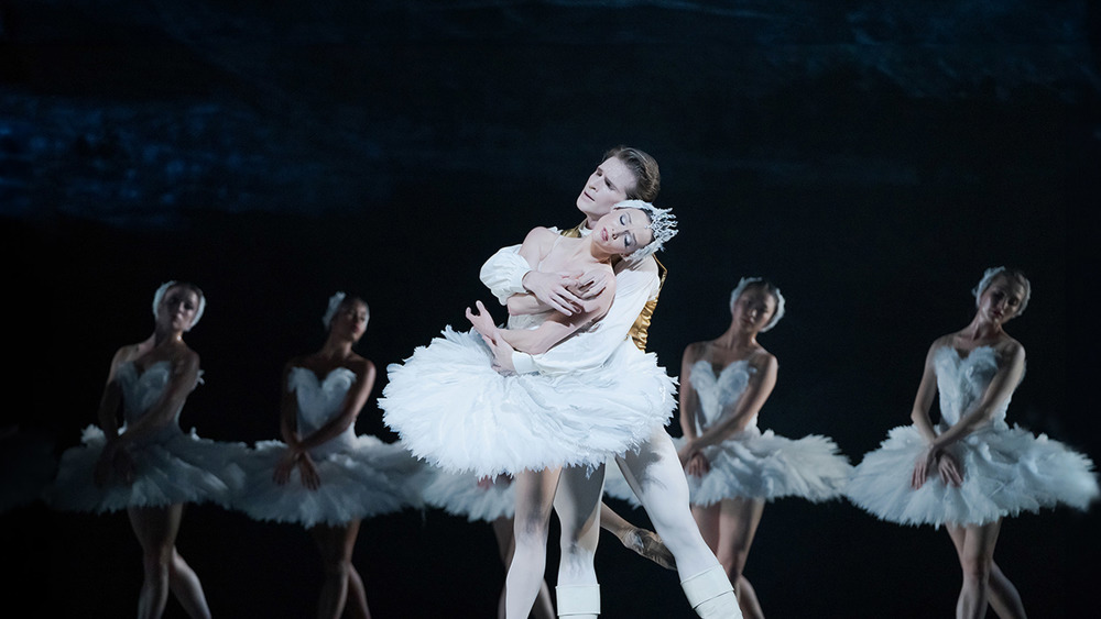 Harrison James and Jurgita Dronina in Swan Lake.