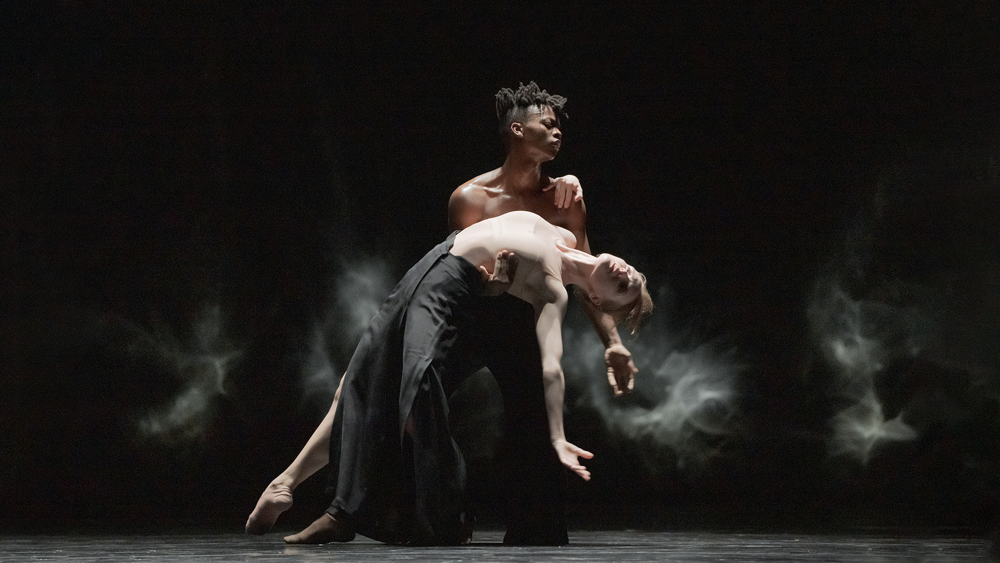 Siphesihle November and Hannah Galway in Angels' Atlas.
