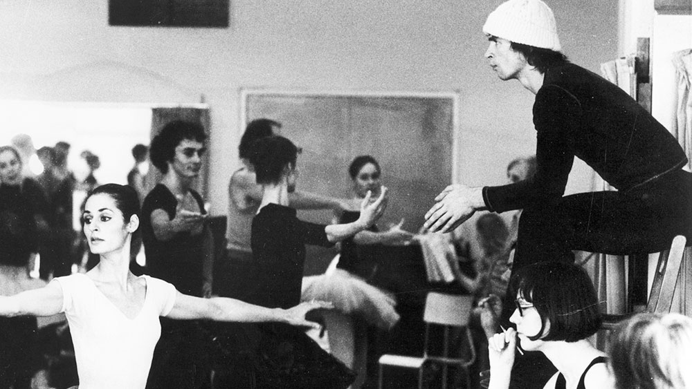Veronica Tennent and Rudolf Nureyev in rehearsal