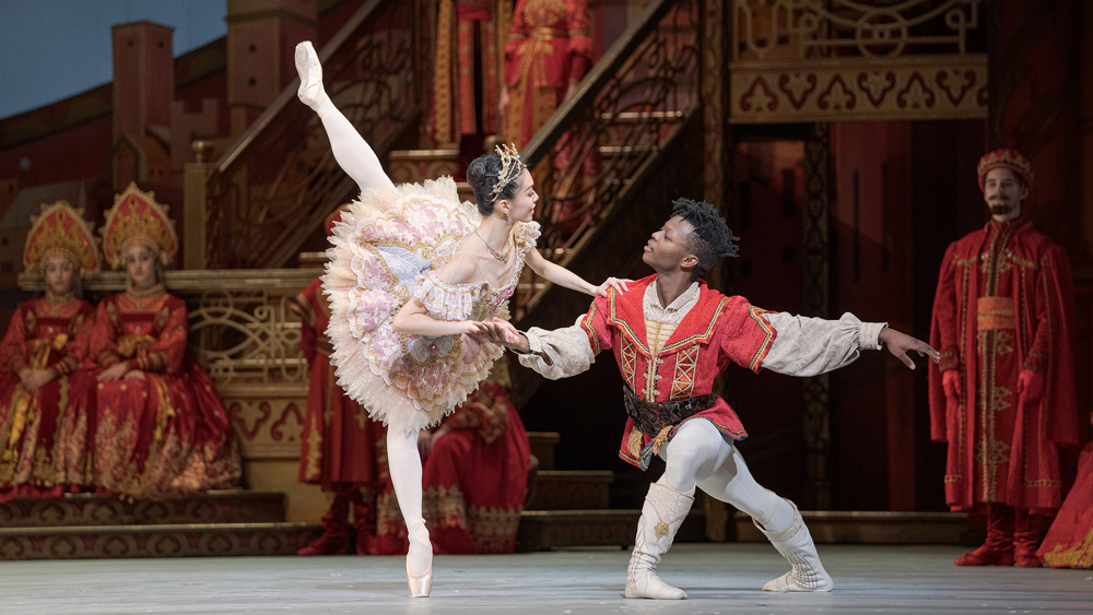 Tirion Law and Siphesihle November in The Nutcracker.