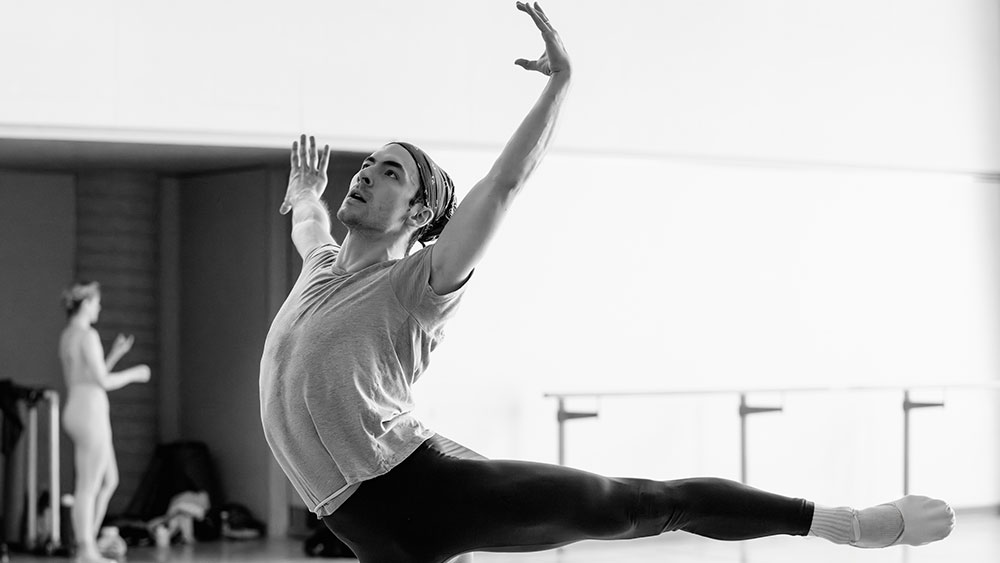 Artists of the Ballet in rehearsal