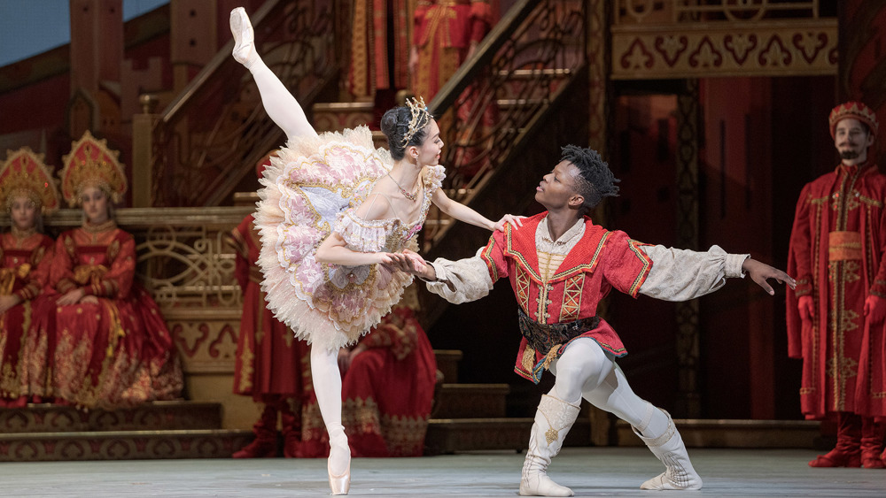 Tirion Law and Siphesihle November in The Nutcracker.