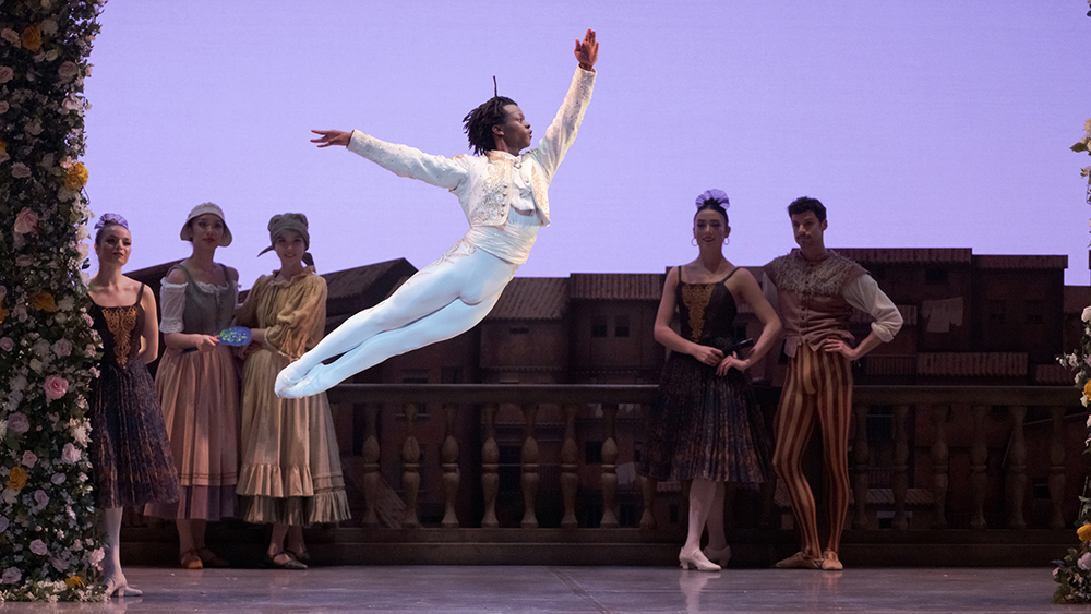 Siphesihle November in Don Quixote. Photo par Karolina Kuras. 