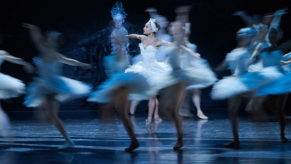 Tina Pereira with Artists of the Ballet in Swan Lake. 